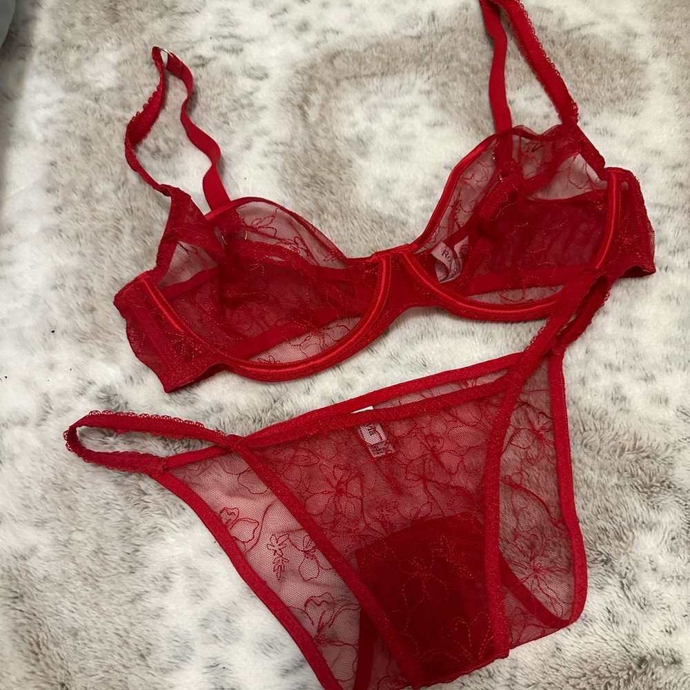 Myla Rose set 34DD